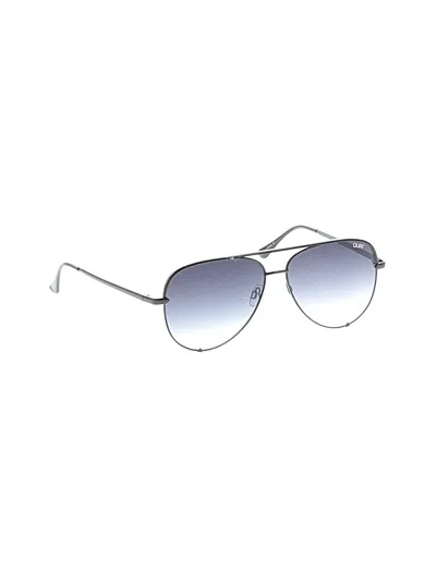 Pre-owned Quay Sunglasses In Silver