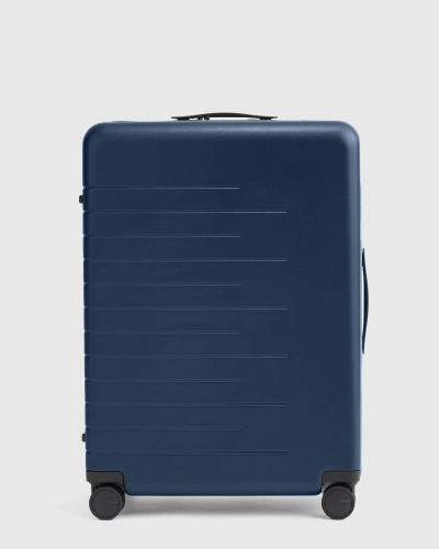 Quince Expandable Check-in Hard Shell Suitcase 27" In Navy