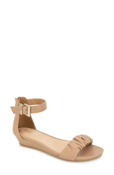 Reaction Kenneth Cole Great Scrunch Sandal In Classic Tan