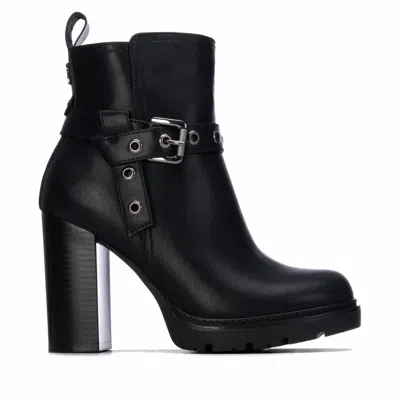 Refresh Women's Casual Heeled Ankle Booties In Black