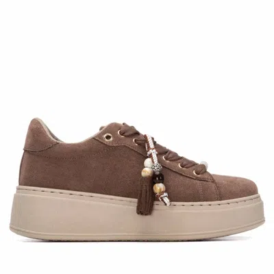 Refresh Women's Casual Platform Suede Sneakers In Brown
