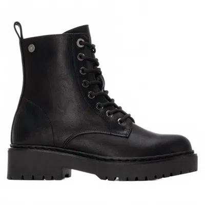 Refresh Women's Lace Up Ankle Boots In Black
