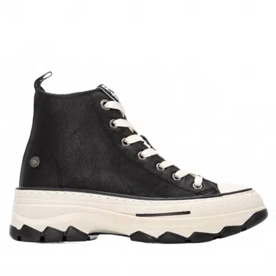 Refresh Women's Suede High Top Sneakers In Black