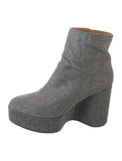 Pre-owned Robert Clergerie Houndstooth Print Boots In Black