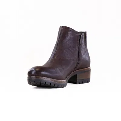 Salvia Women's Chi Boots In Walnut Sheep In Burgundy