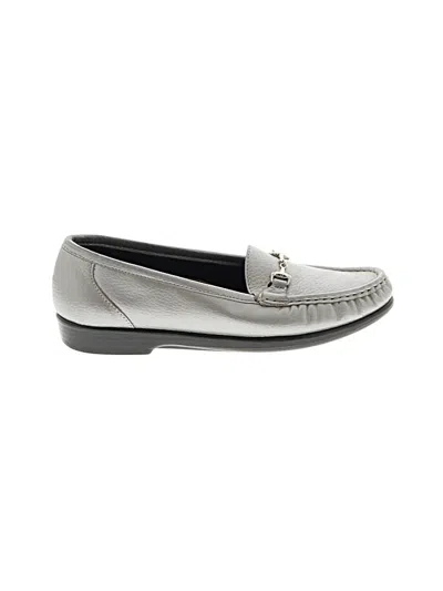 Pre-owned Sas Flats In Silver