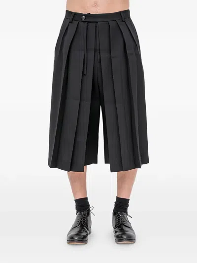 Setchu Pleated Cropped Trousers In Black