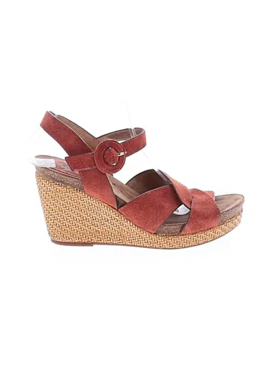 Pre-owned Söfft Wedges In Red