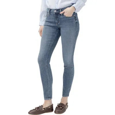 Silver Jeans Co. Elyse Curvy Mid Rise Skinny Jeans In Blue