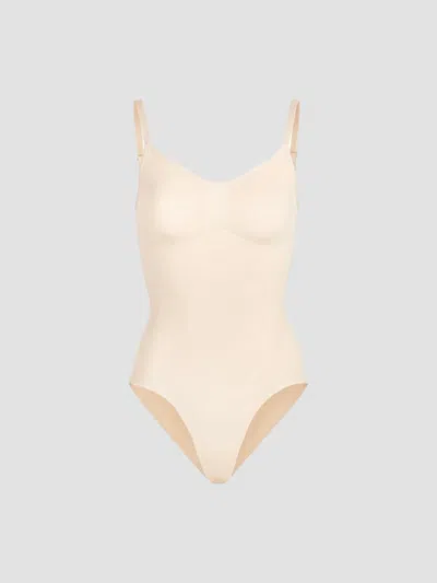 Skims Women's Seamless Sculpt Brief Bodysuit In Clay