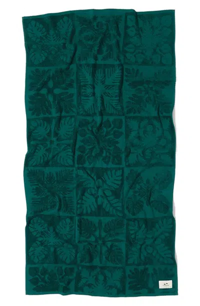Slowtide Kapena Sculpted Towel In Spruce