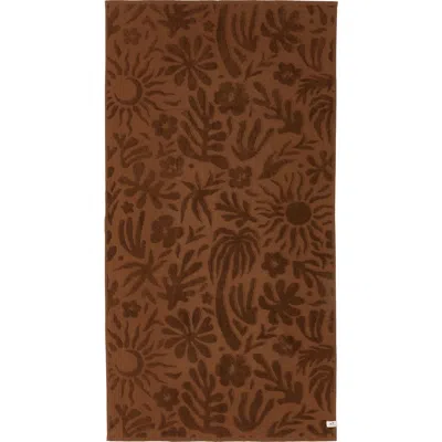 Slowtide Sunny Sculpted Bath Towel In Toast