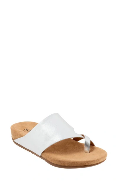 Softwalk Blaine Slide Sandal In Silver