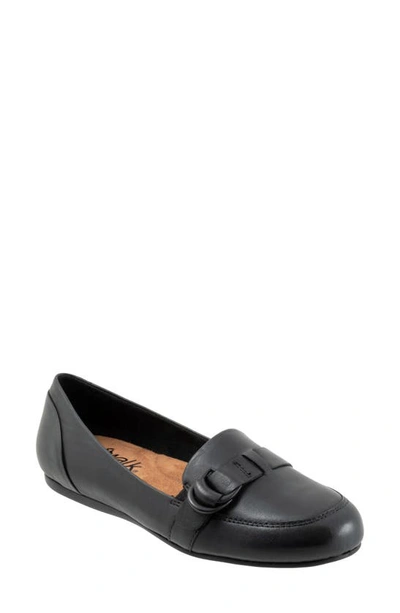 Softwalk Serra Flat In Black