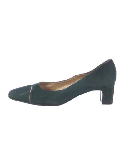 Pre-owned St John Suede Flats In Green