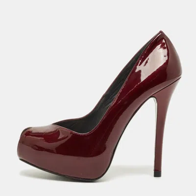 Stuart Weitzman Size 35.5 Burgundy Patent Leather Peep Toe Platform Pumps In White