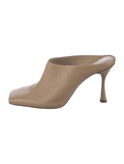 Pre-owned Studio Amelia Leather Mules In Neutrals