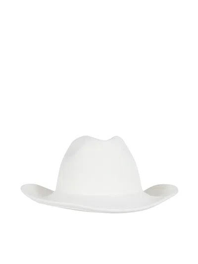 Studio Amy Hat In White