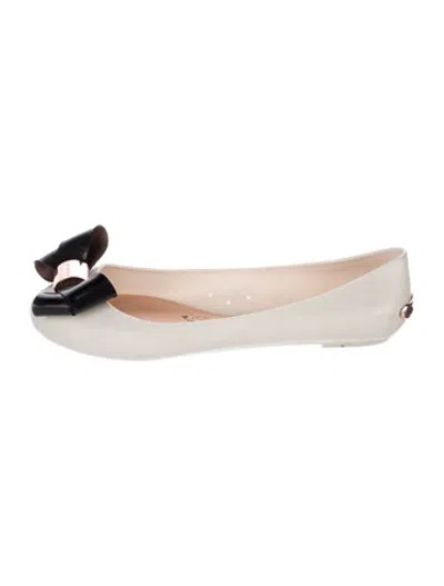 Pre-owned Ted Baker Rubber Ballet Flats In White