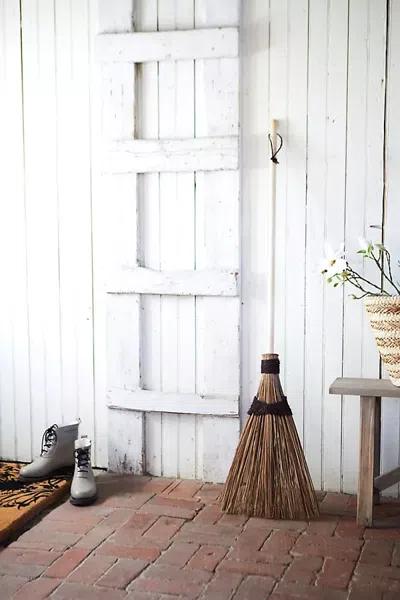Terrain Garden Bristle Broom In Neutral
