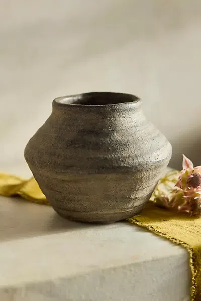 Terrain Raven Terracotta Vase In Gray