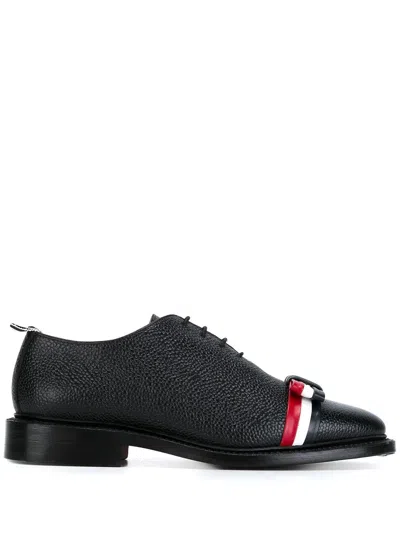 Thom Browne Stylish Wholecut Bow Shoes In Black