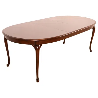 Pre-owned Thomasville Queen Anne Mahogany Extension Dining Table, Newly Refinished In Brown