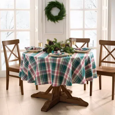 Threadmade Holiday Fireside Plaid Tablecloth In Green
