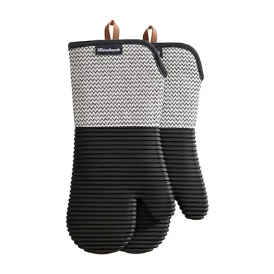 Threadmade Sirena 2-pc. Oven Mitt In Black