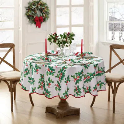 Threadmade Vintage Holly Scallop Border Tablecloth In Green