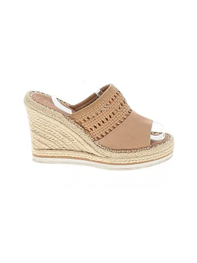 Pre-owned Toms Wedges In Tan