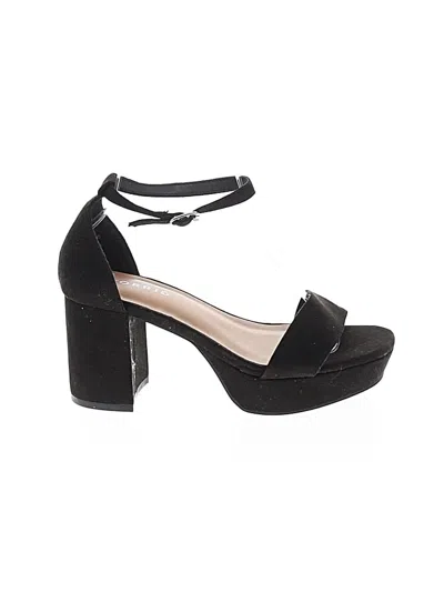 Pre-owned Torrid Sandals In Black