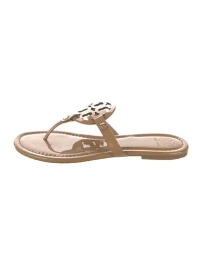 Pre-owned Tory Burch Patent Leather Flip Flops In Neutrals