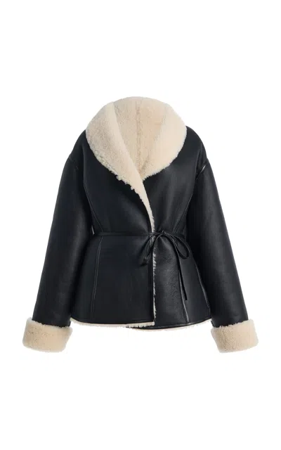 Totême Toteme Belted Shearling Jacket In Black