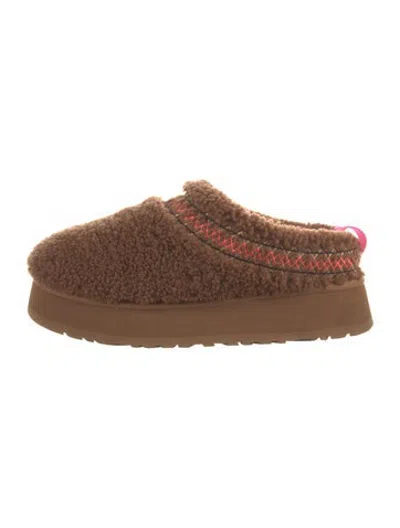 Pre-owned Ugg Shearling Slippers In Brown