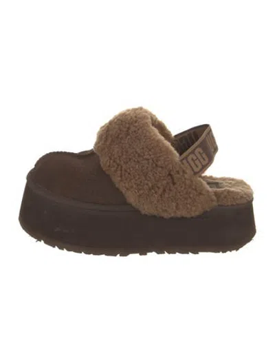 Pre-owned Ugg Suede Slippers In Brown