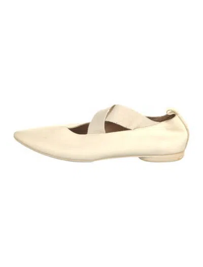 Pre-owned Uma Wang Leather Ballet Flats In Neutrals