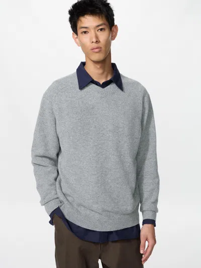 Uniqlo Men's Lambswool V-neck Sweater, Gray, 2xs