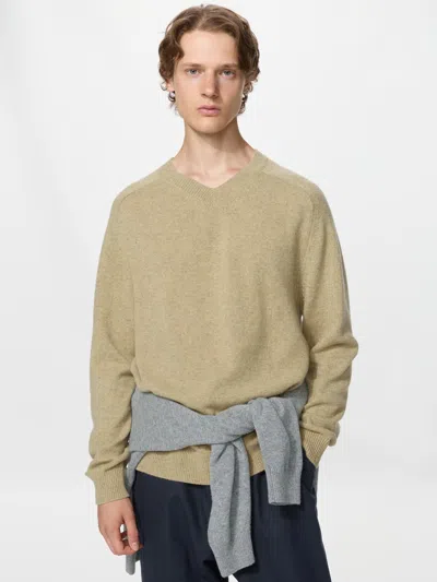 Uniqlo Men's Lambswool V-neck Sweater, Yellow, 2xs
