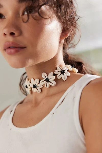 Urban Outfitters Shell Flower Choker Necklace In Cream, Women's At