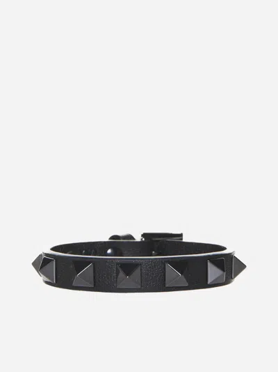 Valentino Garavani Rocketed Leather Bracelet In Black
