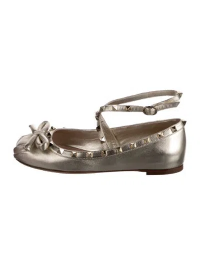 Pre-owned Valentino Garavani Rockstud Accents Leather Ballet Flats In Gold