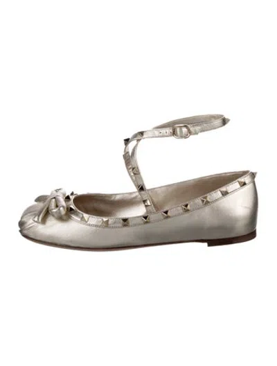 Pre-owned Valentino Garavani Rockstud Accents Leather Ballet Flats W/ Tags In Gold