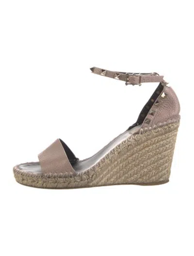 Pre-owned Valentino Garavani Rockstud Accents Leather Espadrilles In Neutrals
