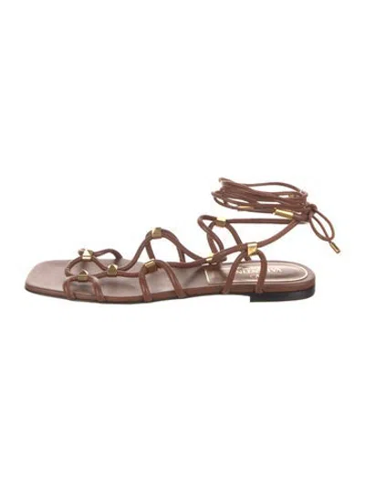 Pre-owned Valentino Garavani Rockstud Accents Leather Gladiator Sandals W/ Tags In Brown