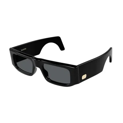 Valentino Garavani Valentino Valentino Vg0005s 001 In Black