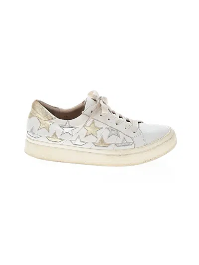 Pre-owned Vaneli Sneakers In White