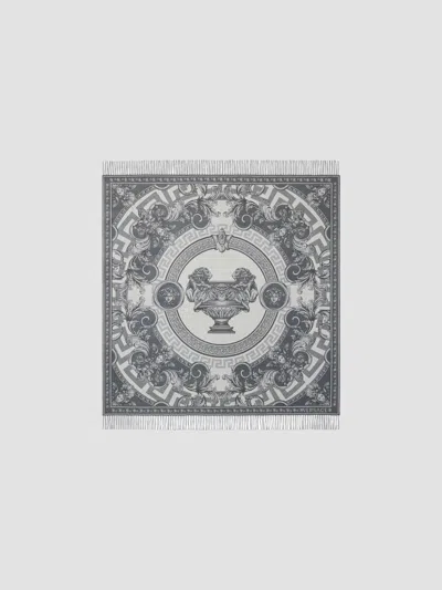 Versace La Coupe Des Dieux Plaid Blanket In Silver