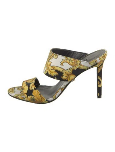 Pre-owned Versace Patterned Sandals In Black/yellow