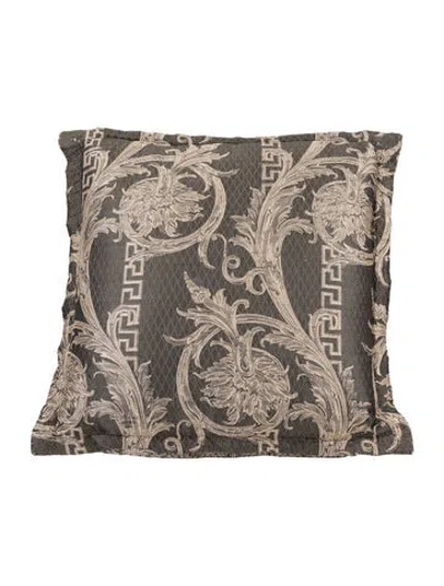 Pre-owned Versace Throw Pillow In Neutrals
